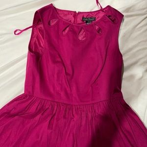 Jessica Howard - Dress size: 12